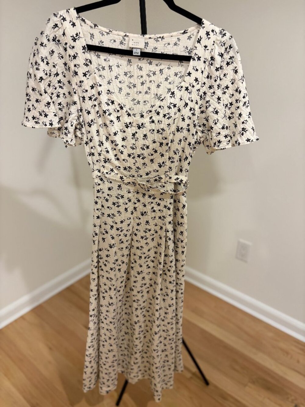 A New Day Short Flutter Sleeve Printed A-Line Maxi Dress with Belt - Size S